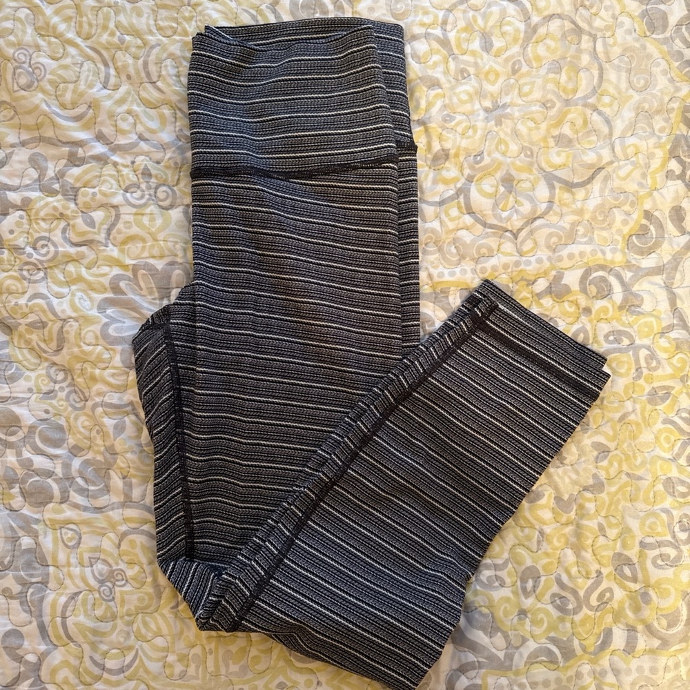 Lululemon Wunder Under 3/4 Striped Black and Gray Leggings